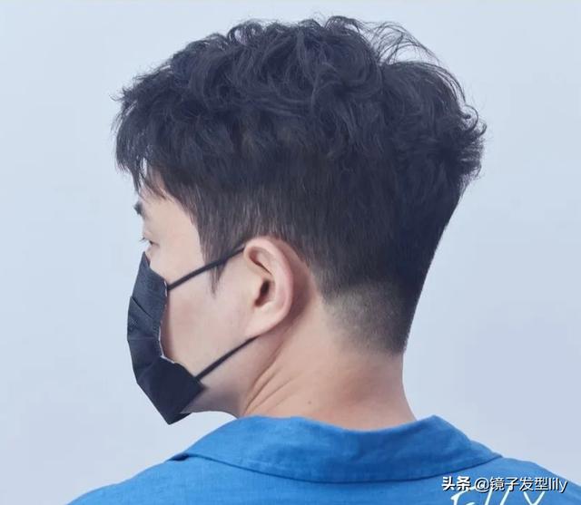 男生飞机头