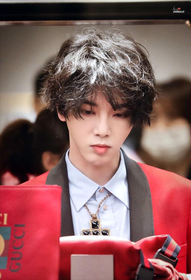 华晨宇真的那么单纯吗(华晨宇真的有那么优秀吗)_1-天晟网