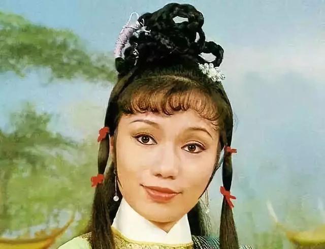 69岁TVB&ldquo;御用妈妈&rdquo;曾息影转做地产 至今单身：不觉得结婚是幸福