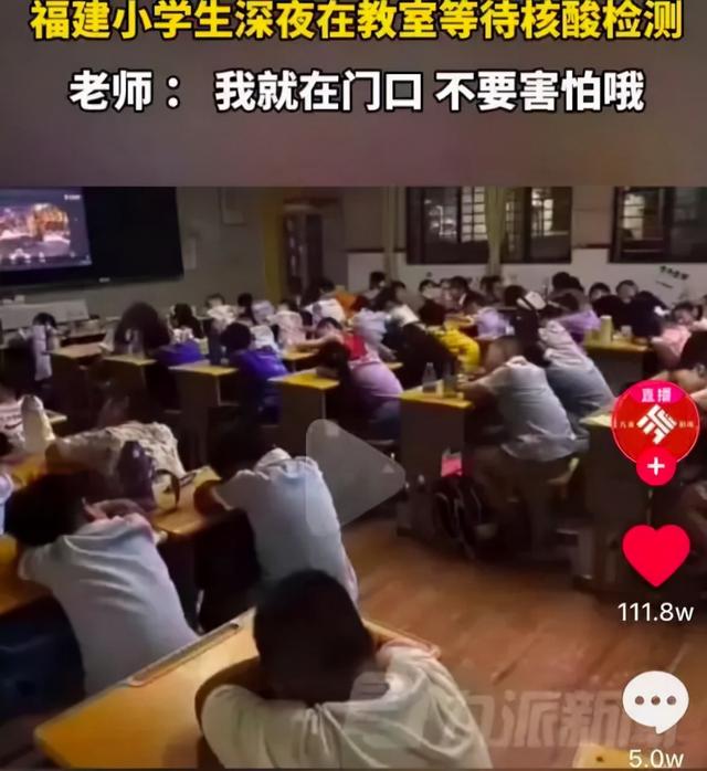 “3岁宝宝独自推着行李去隔离”，疫情下的孩子，远比我们想象的更坚强