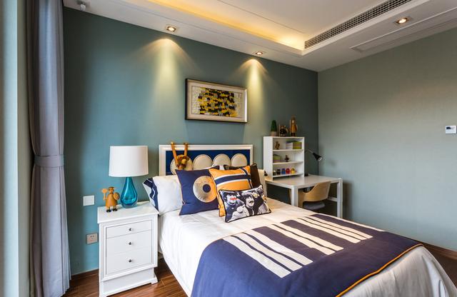 涂刷儿童房时，一定要选好材料，环保和质量同样重要