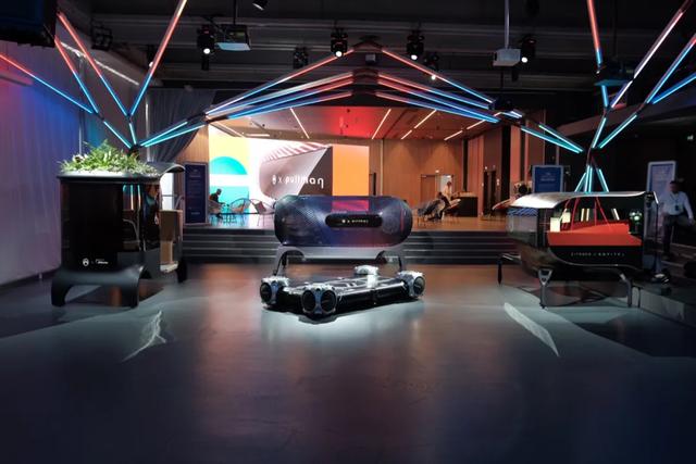 球形轮胎开始应用了~雪铁龙用四个球造了一辆“滑板”汽车