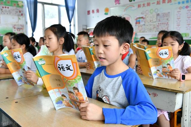 笃定孩子成长进步的“三驾马车”：智力天赋、生活环境、教育环境