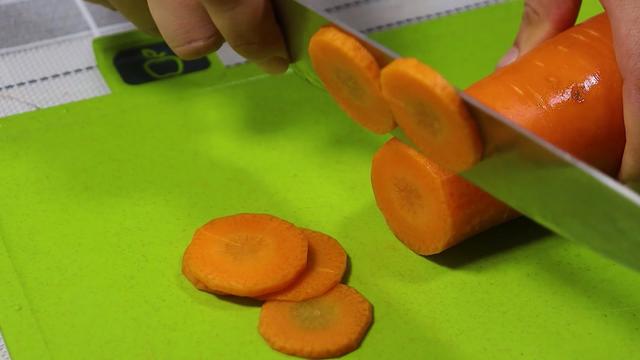 让宝宝爱上吃蔬菜，大鱼大肉都不换，隔壁宝宝也爱吃，出锅就秒光