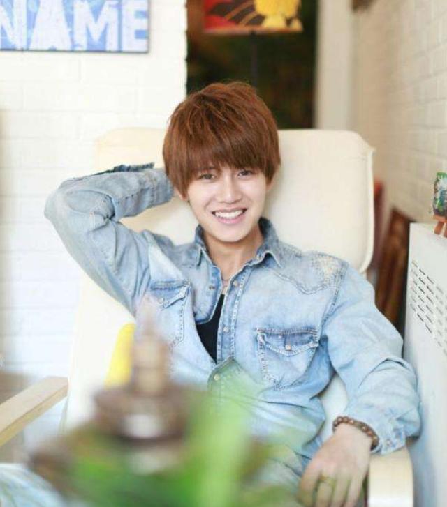 任嘉伦素颜的样子——任嘉伦素颜照片真实-天晟网