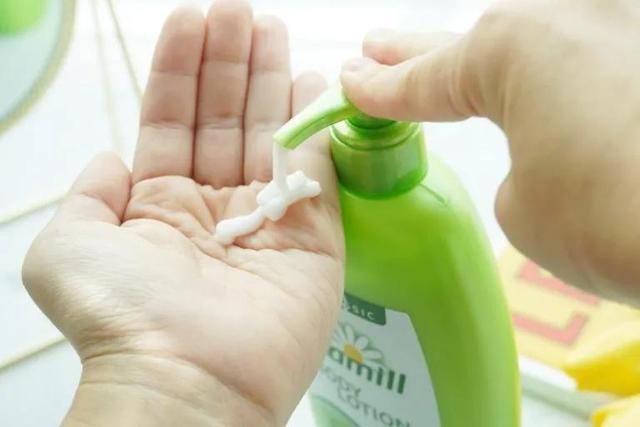 护手霜身体乳润唇膏套盒