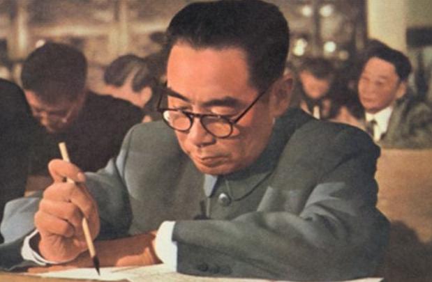 1967年一可疑男子带2只老鼠出境，周恩来指示：一定把案子查到底