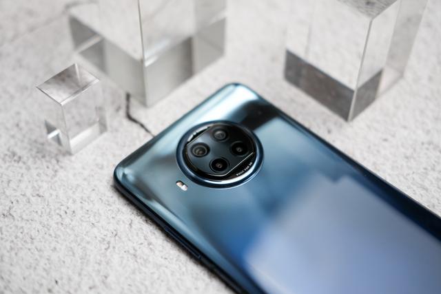 卢伟冰拒绝妥协，一亿像素+120Hz+骁龙芯，降至1299元最后清仓