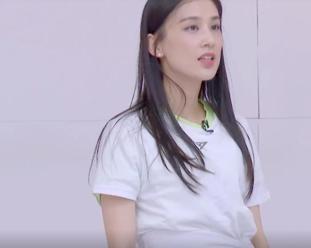 黄圣依身高多少(黄圣依身高多少真实)