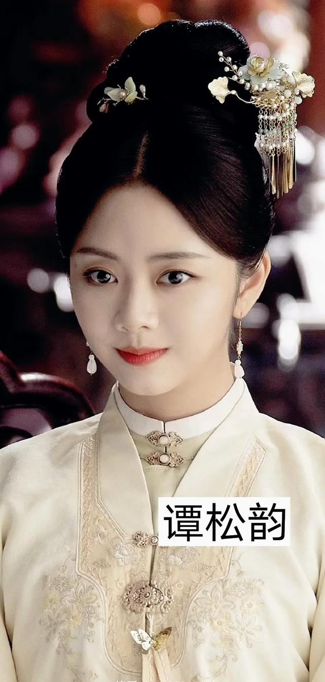 女明星古装剧中的中分发型谁比较好看