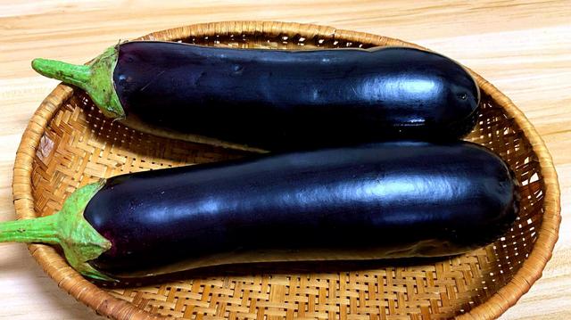 不是孕妈身体太娇气，而是这三种蔬菜太“毒”，胎儿的发育耗不起