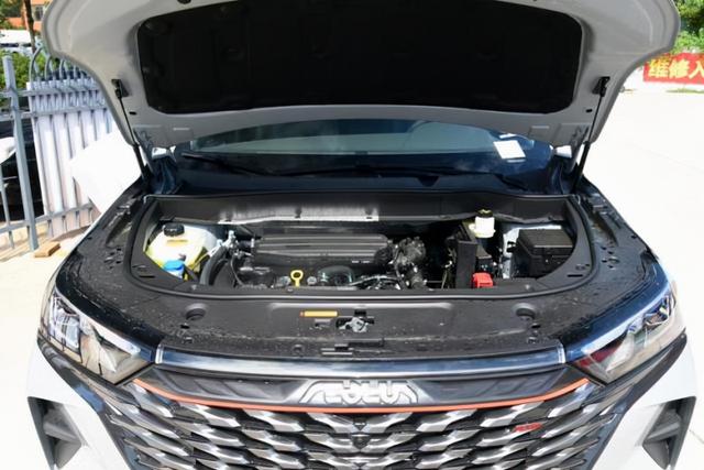 全新SUV，5G技术+190马力+四轮独悬，中配12万，带你看AX7马赫版