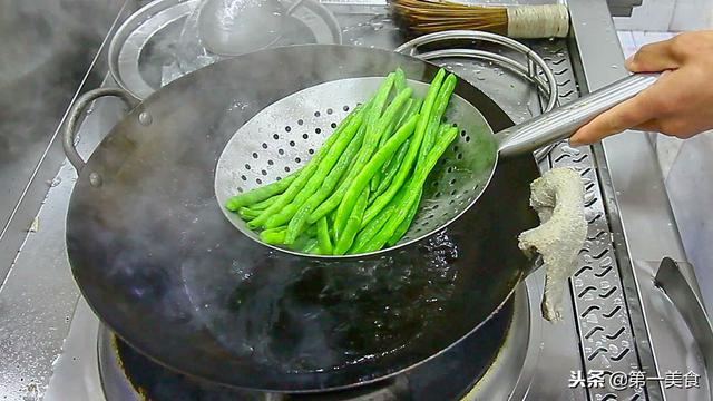 清明前后，春天“第一豆”！高钙高蛋白，尝鲜期短，眼下正当吃