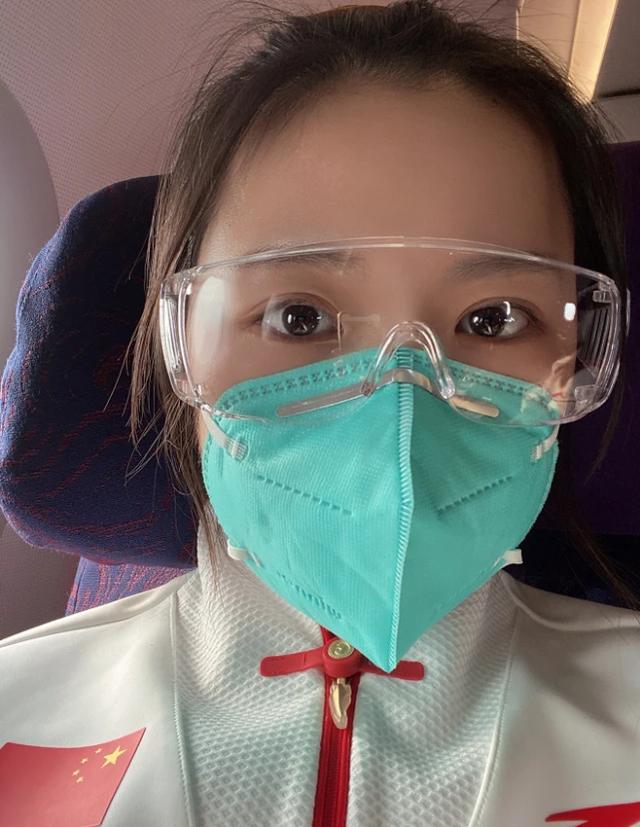 宝宝后脑勺八字型骨头