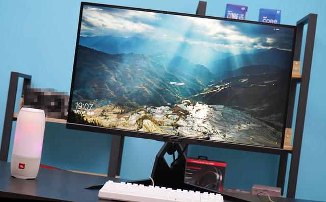 技嘉AORUS FI32U電競顯示器評測：4K+144Hz的高分高刷屏
