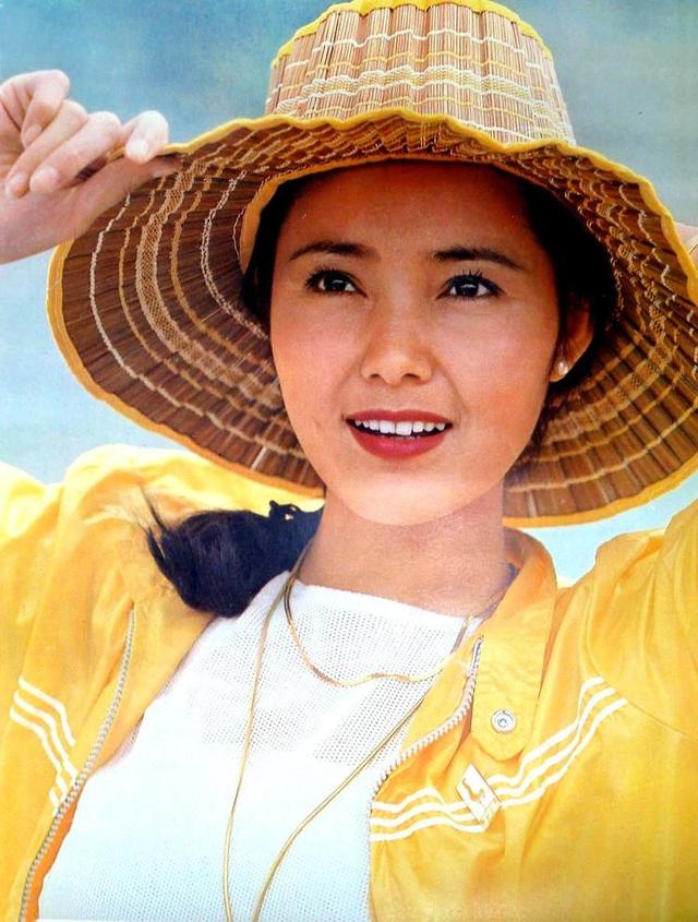 80年代演员姜黎黎图片图片