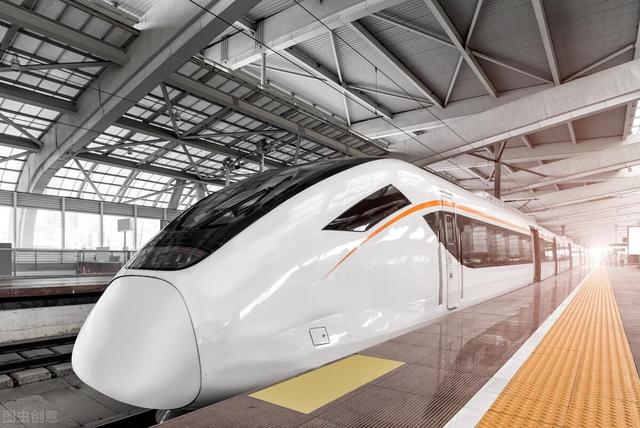 中国复兴号高铁，最快速度400多公里，全车5G覆盖还有自助餐车