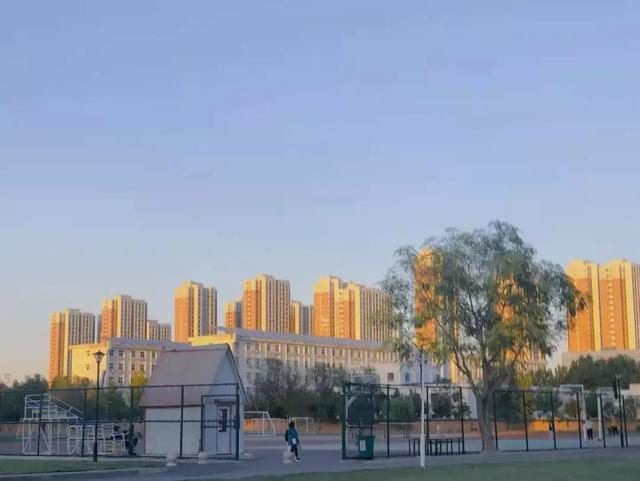 天津商业大学宝德学院