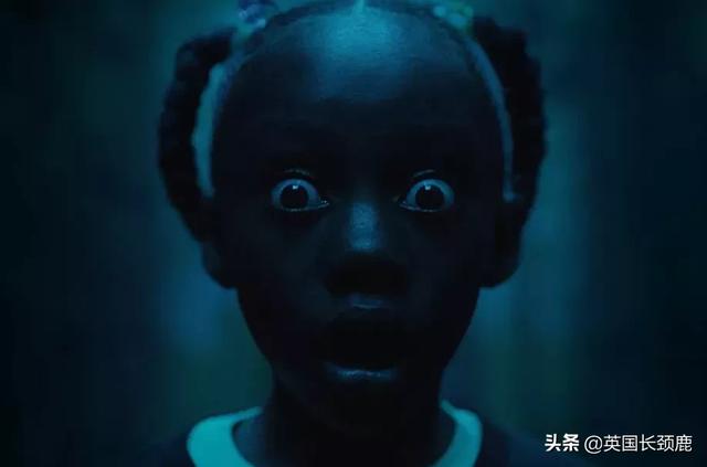 科幻巨制灵异事件:除了电锯惊魂和IT，万圣节还能看什么？25部恐怖电影大推荐