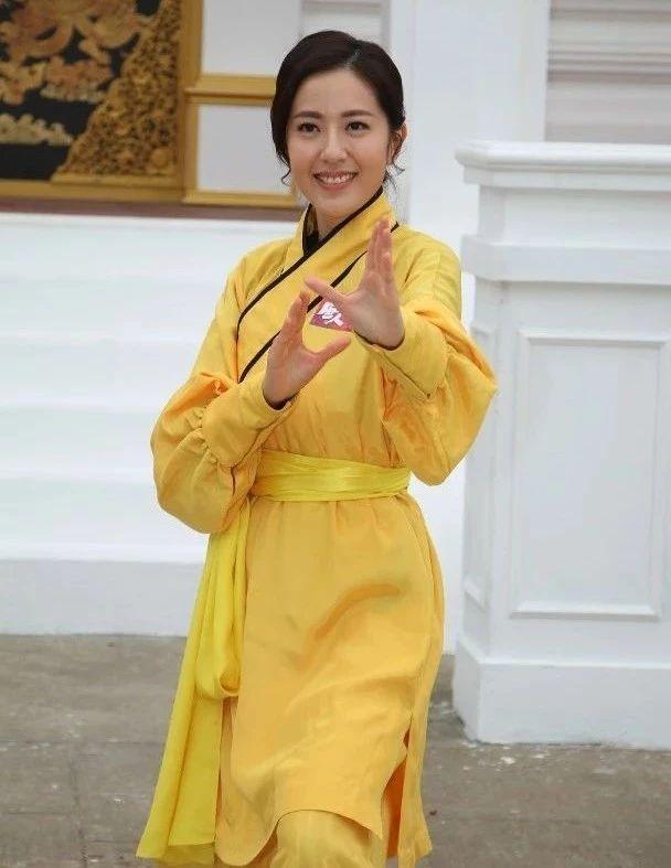 与人夫视帝在新剧有感情线！TVB单身视后为新角色练武扮演打女