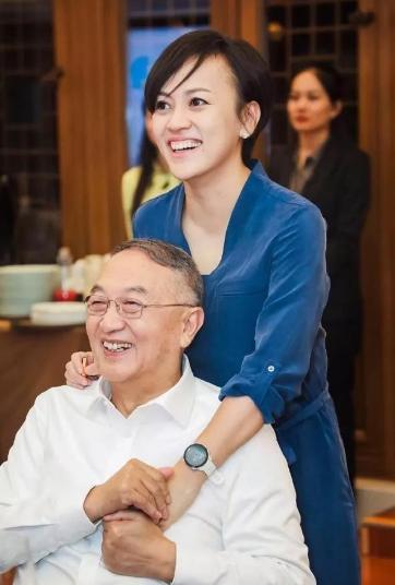 柳传志年退休金千万,女儿柳青坐拥几十亿,侄女也是大公司的高管