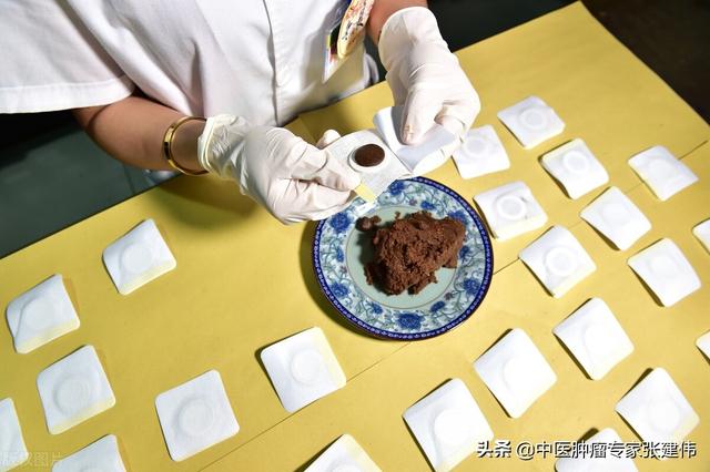 三伏貼并非是萬能貼，專家提醒：這類人一定要謹慎使用