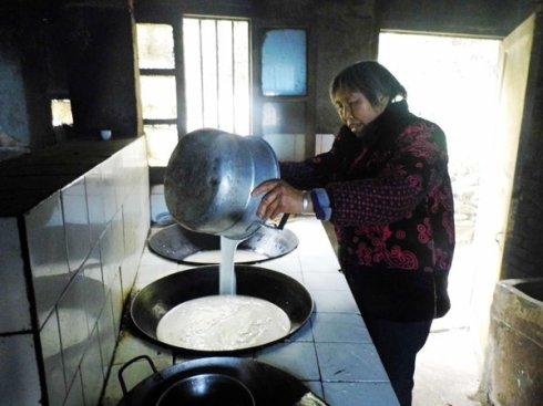 为什么我做出来的米豆腐粘粘的,做出的米豆腐又粘又软怎么回事,不懂的,看此文