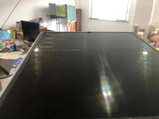 华为1万7千元的折叠手机用不到一周