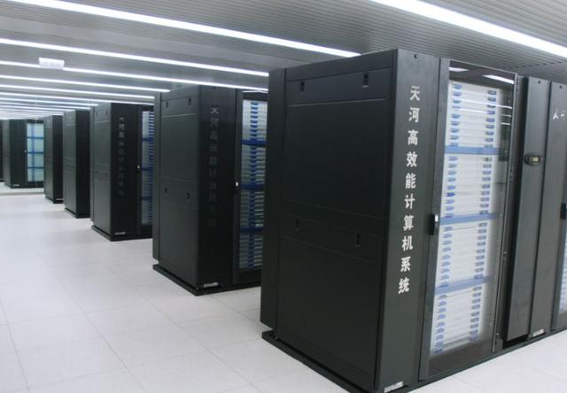 多年后重回世界第一，中国量子计算机横空出世，是超算速度的亿倍