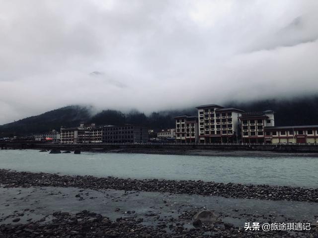 ��214��ع�·����Ӧ����ô�棿9��8ҹ�ľ����г̱�����ط��