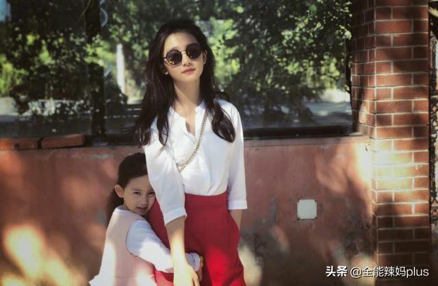 妈妈爱不爱“打扮”，养出的娃差距有多大？老教师：不是一星半点