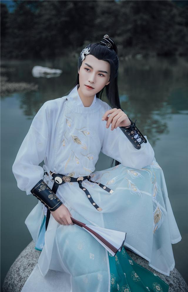 汉服男装款式介绍(汉服男装有哪些款式)