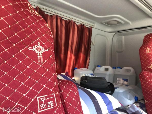 拉砂石料的车一般拉几吨