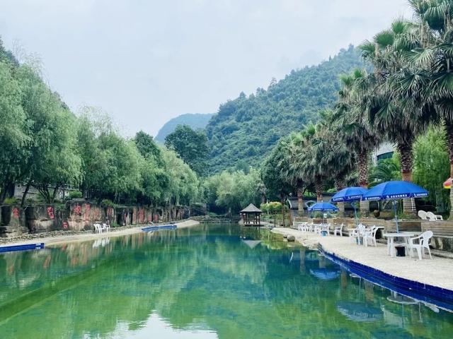 多彩芳華陪您一起“讀”中國康養旅居體驗團首發