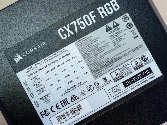 1.2m小桌子能放点啥？分享桌上好物，和一台轻度RGB主机