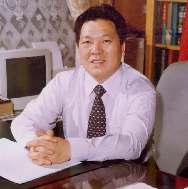 从“山西首富”到“四处逃亡”，车晓前夫李兆会到底经历了什么？