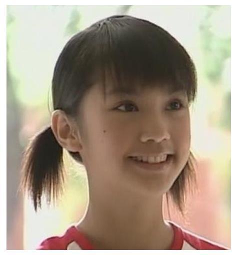 2000年,《流星花园》开拍,杨丞琳成功拿下小优一角,为她的演员之路