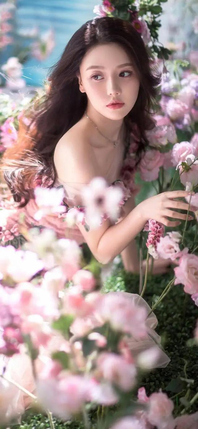 手機美女美圖壁紙之130 Kks資訊網