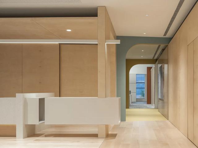 建筑工程宣传颜色的搭配展图