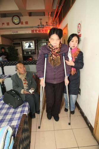 14年过去了，那个为追星逼父跳海的杨丽娟，如今过得怎样？