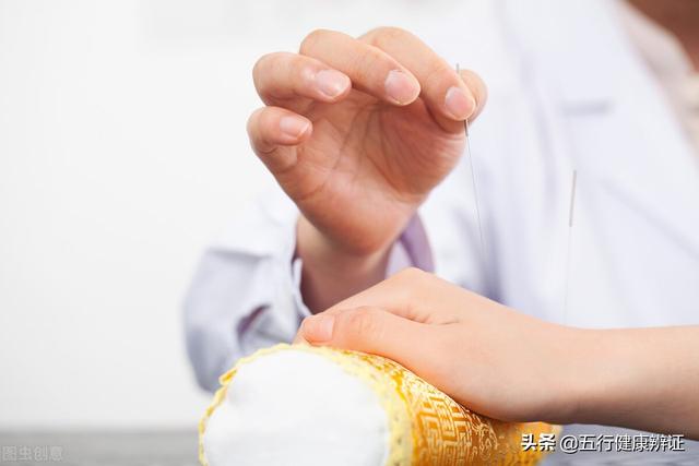 古人说：“肩为阳气之镜，肩膀不平，阳气不足”，有什么依据？