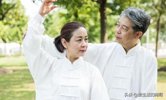 百岁老人的5个长寿秘方，值得学习借鉴，预防疾病，健康长寿