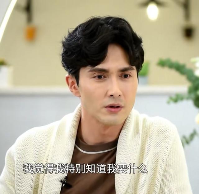 2006年,高伟光去三亚参加新丝路的模特大赛,拿了个第二名的好成绩.