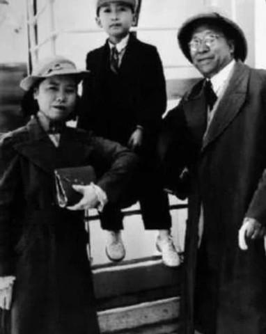 1949年杨虎城遗体被发现，身上被浸泡过强酸，揭开其死亡真相