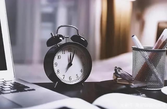 胃不好？常用4样食物泡水喝，或有助修复胃黏膜，提高胃功能