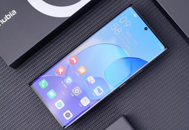 销量旗舰依旧冷门，降价五百真的很不错！16GB+512GB