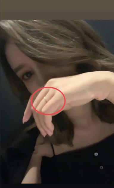 张馨月晒戒指后林峰表态回应，重回TVB太心酸将成家立业
