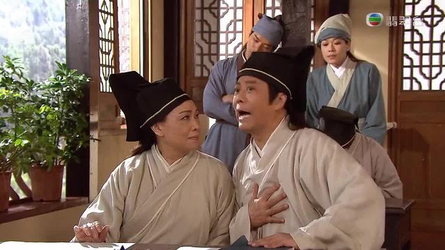 昨晚《爱回家之开心速递》换了新片头，还有欧阳震华加盟