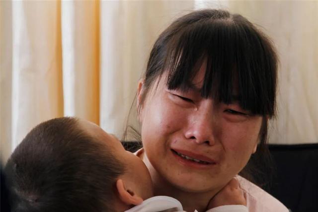 孕晚期别随便出门，买个菜带来的家庭悲剧，该让大家警戒了