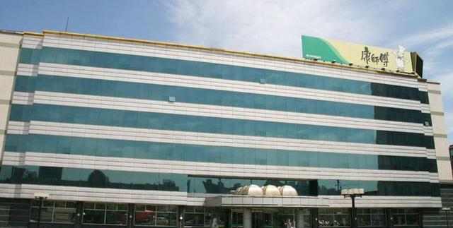 康师傅靠“再来一瓶”成老大，红牛却赔了2000万，有人趁机赚千万